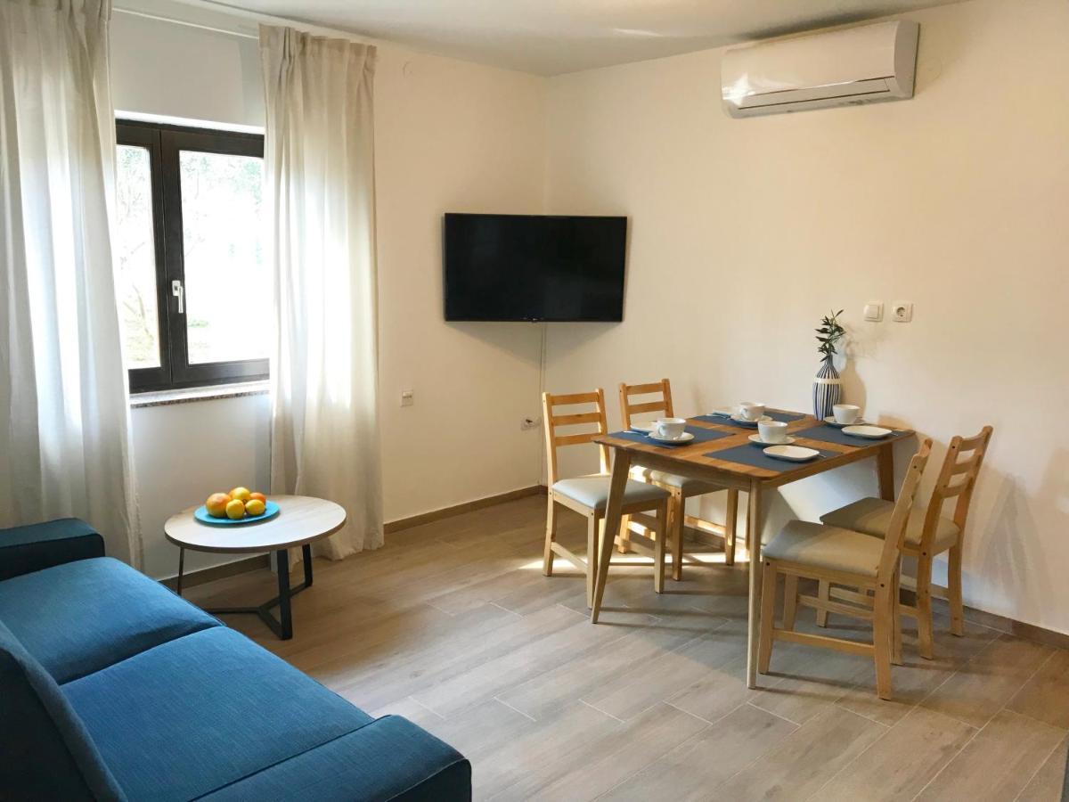 Apartmani Lavanda Vrsi Exterior foto